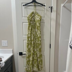 Abercrombie sold out Elegant Green floral dress Size S